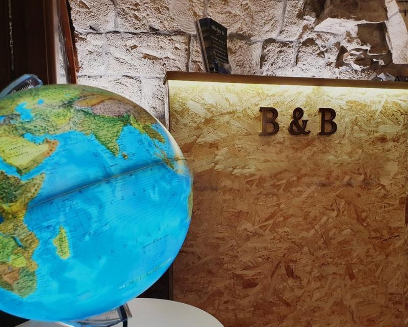 B&B Eraclio Suite 바를레타 외부 사진