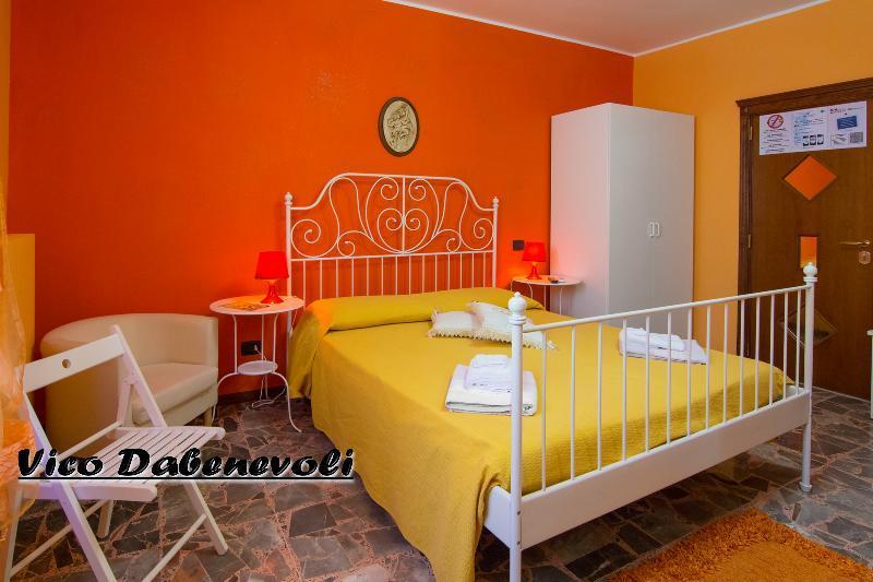 B&B Eraclio Suite 바를레타 외부 사진